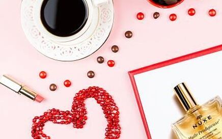 Što pokloniti za Valentinovo, a da nije parfem?