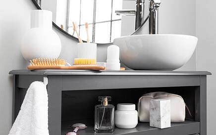 Kozmetički proizvodi koje morate imati u kupaonskom ormariću